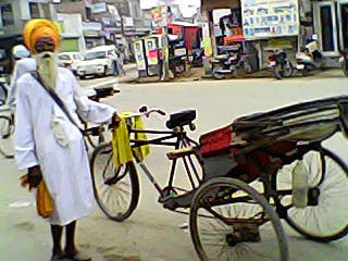 Dignified Gursikh Rickshaw driver declined to carry on a smoking professor in his rickshaw