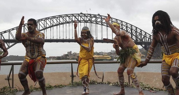 Tony Abbott promises to recognise Aborigines as nation’s first people