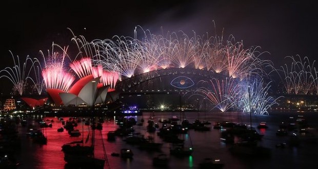 Australia leads world in New Year’s Eve party with Sydney and Melbourne fireworks