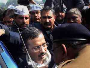 Arvind Kejriwal detained by Gujarat police, released after questioning