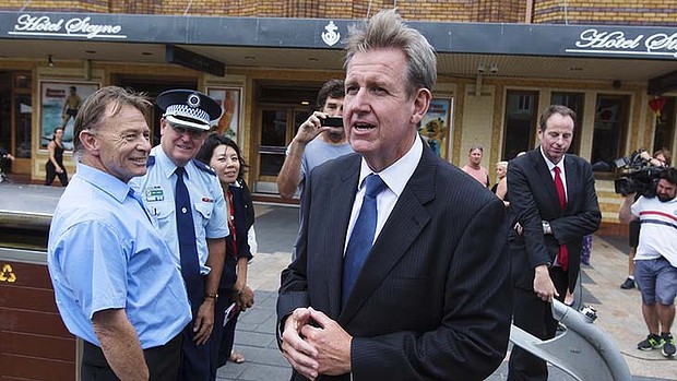 NSW Premier Barry O’Farrell resigns after being caught out over bottle of wine