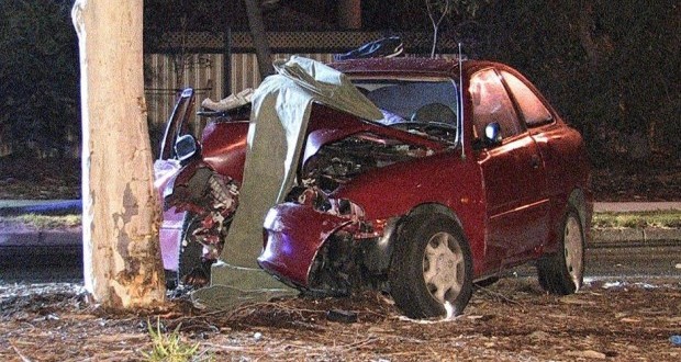 International student in Perth killed after car crashes into tree