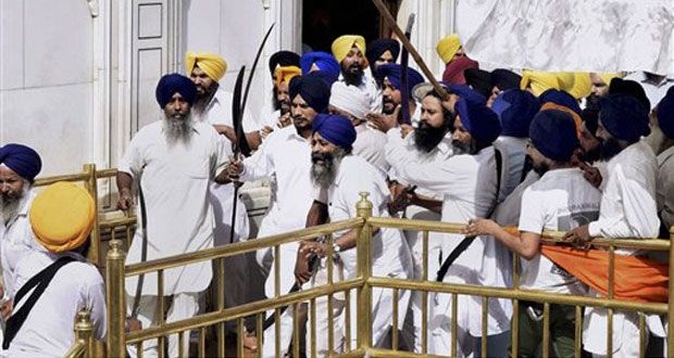 sikhs clash akal takht 6 june