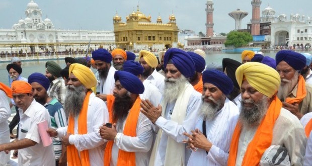 jhinda-at-akal-takht-sahib