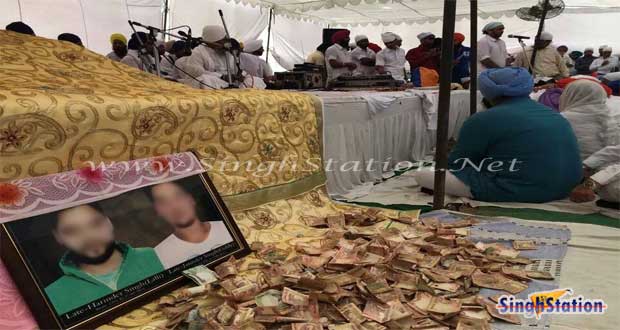 photos-of-deceased=front-of-guru-granth-sahib-ji