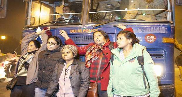 delhi-police-arrest-peshawar-cadle-vigil