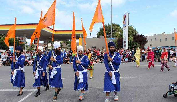 sikhs-at-santa-parade-nz