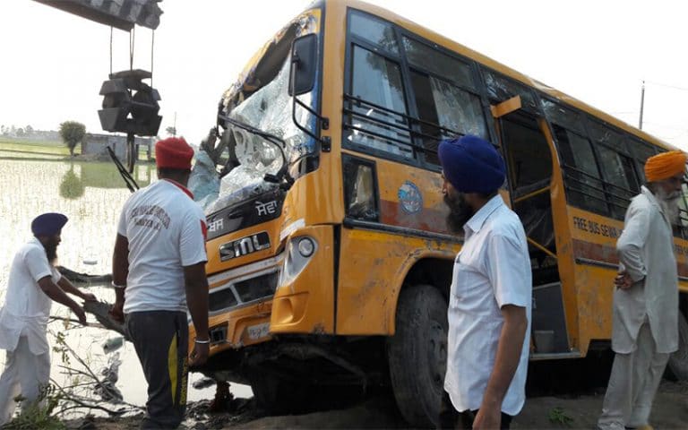 SGPC bus overturned near Khadoor Sahib, Many Injured