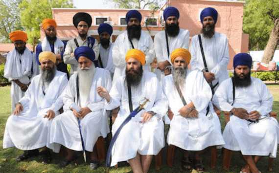 baba-baljit-singh-daduwal-along-with-others-interacts-with-media-in-bathinda-1